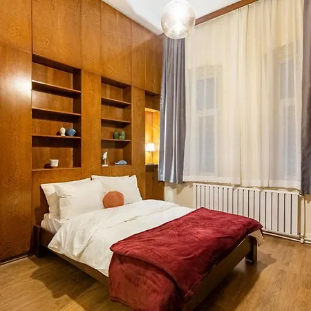 Apartment Missafir Historical Flat With Sea View In Beyoglu Istanbul