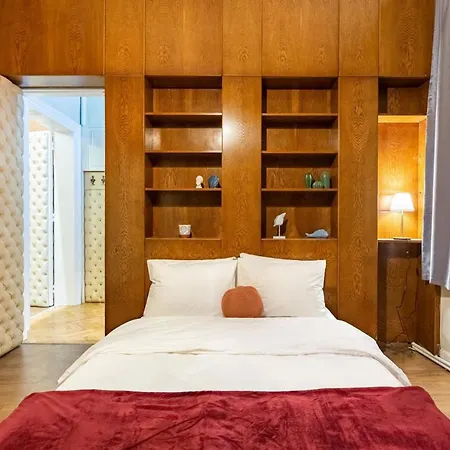 Missafir Historical Flat With Sea View In Beyoglu Apartment *