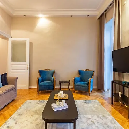 Missafir Historical Flat With Sea View In Beyoglu Διαμέρισμα